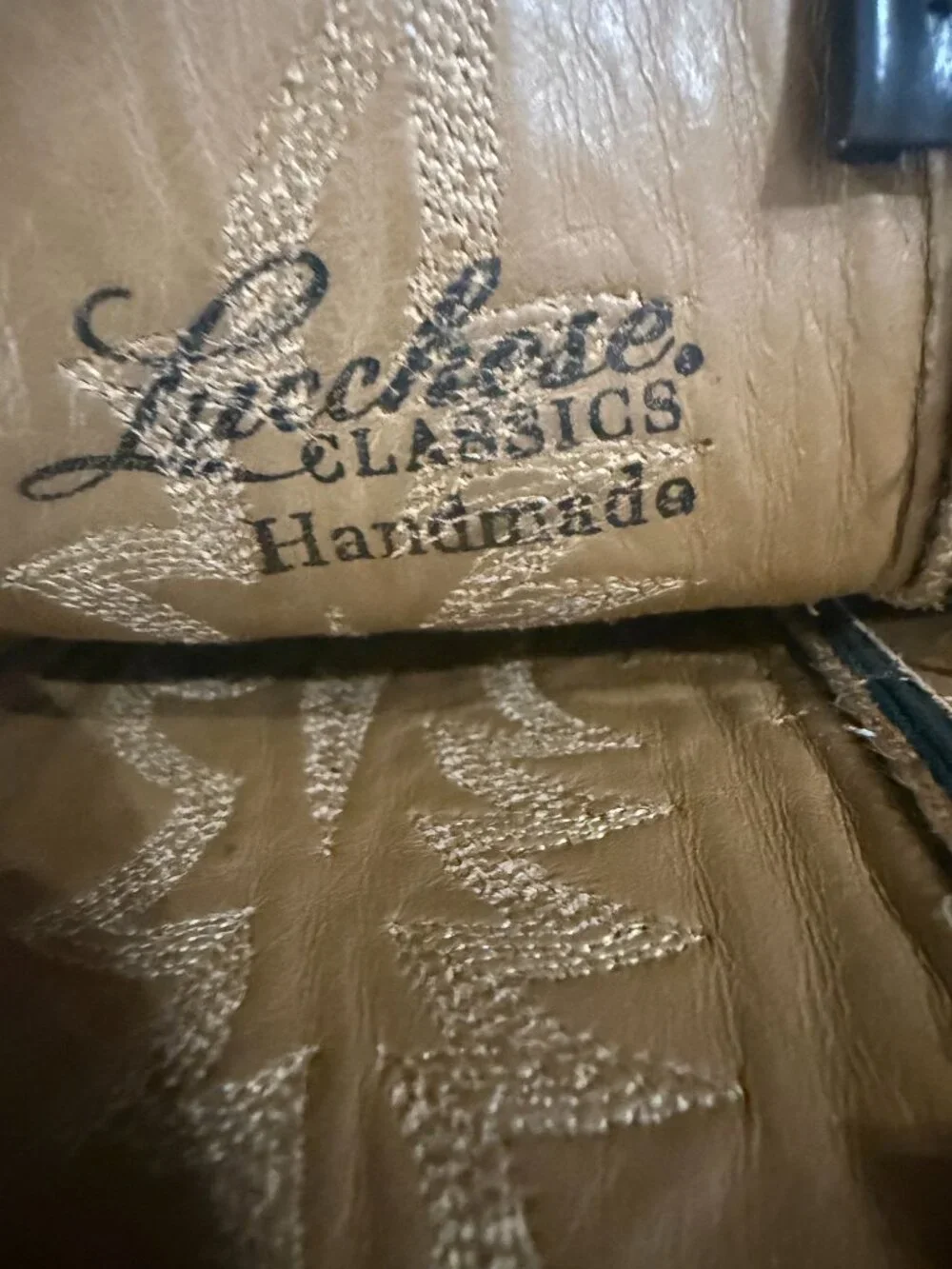 Lucchese mens hand